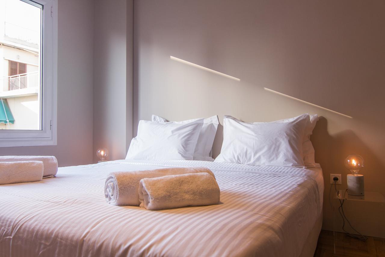 Aba Junior Apartment Veikou Street Athén Kültér fotó